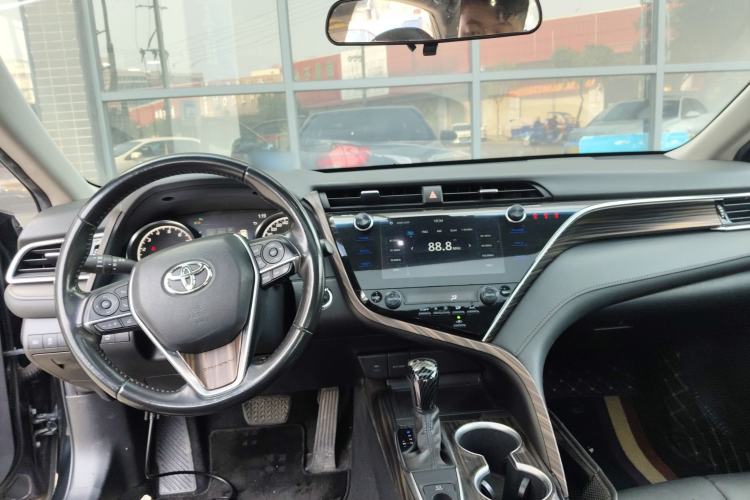 Used Toyota Camry 2019 2.0G Luxury Edition China VI Standard

