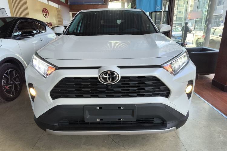 Used Toyota RAV4 2022 2.0L CVT Two-Wheel Drive Fashion Edition