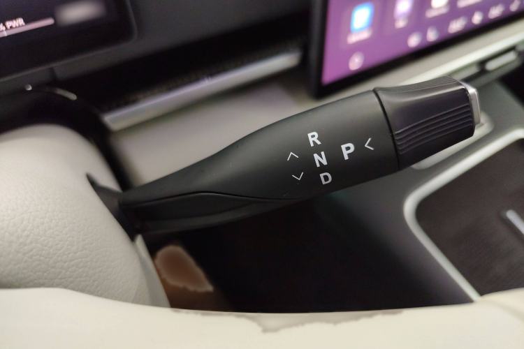 Used VOYAH Dream 2025 PHEV Four-Wheel-Drive Flagship Version – Qiankun Edition
