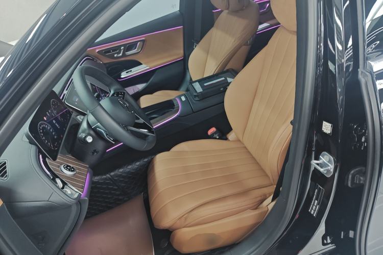 Used Mercedes-Benz E-Class 2025 Facelift E 300 L Fashion Edition
