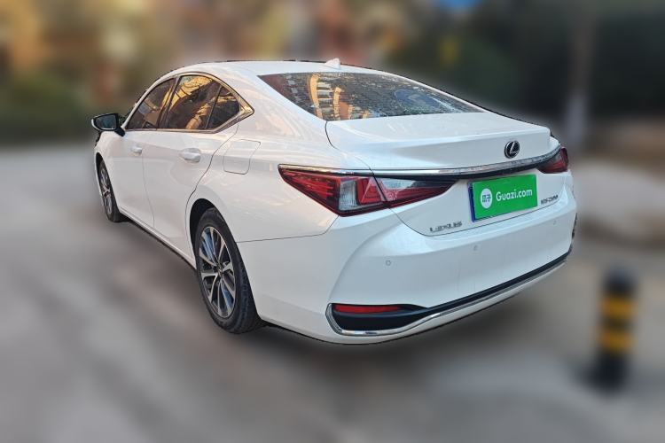 Used Lexus ES 2021 200 Excellence Edition