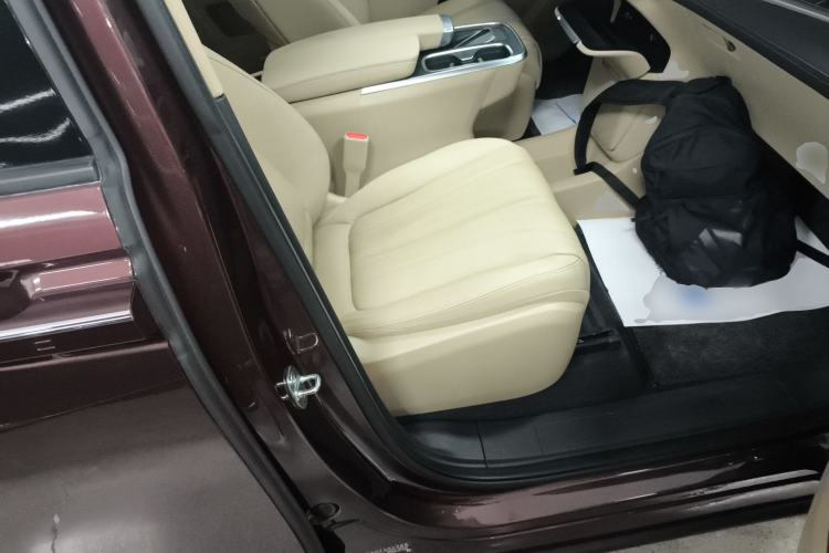 Used Buick Century 2023 2.0T Seven-Seater Deluxe Edition