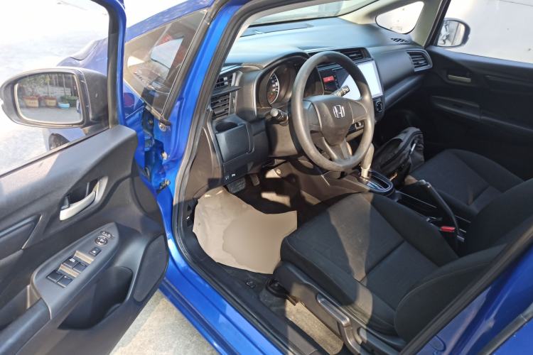 Used Honda Fit 2016 1.5L LXS CVT Comfort Sunroof Version
