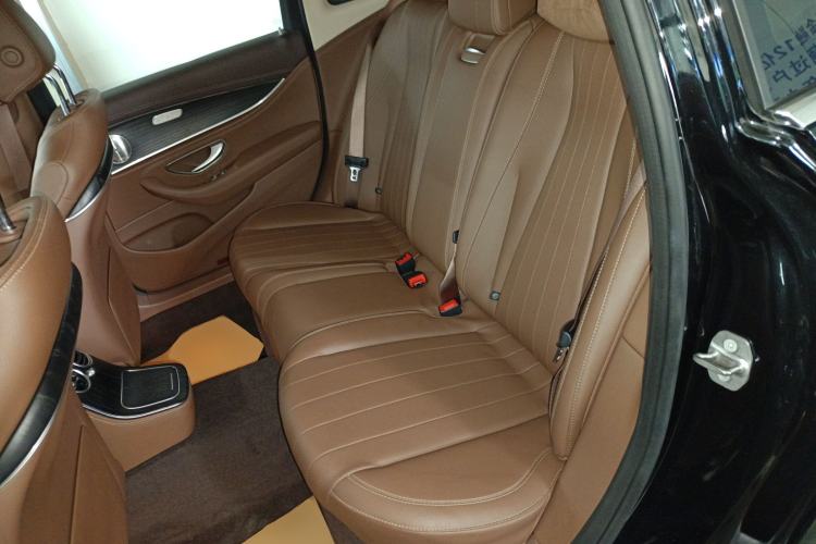 Used Mercedes-Benz E-Class 2023 Updated E 300 L Fashion Edition
