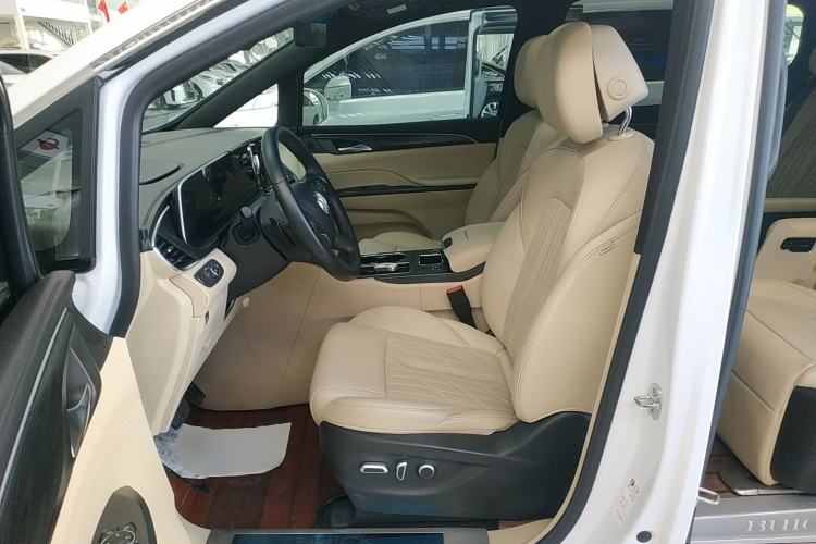 Used Buick GL8 2022 ES Land Cruiser 653T Luxury Model