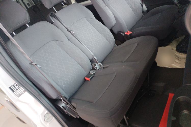 Used JMC Fushun 2022 2.0T Manual Multi-Function Passenger Vehicle Short Wheelbase Mid-Height Roof 6-Seater