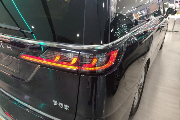 Used VOYAH Dream 2024 EV Long-Range Flagship Edition