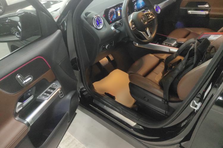 Used Mercedes-Benz GLB 2022 Updated GLB 200 Fashion Edition
