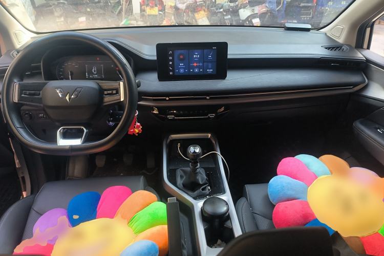 Used Wuling Jiachen 2022 1.5T Manual Comfort & Dynamic Version
