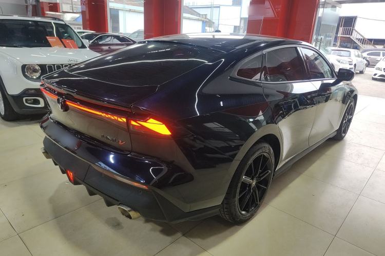 Used Changan UNI-V 2022 1.5T Prestige Version