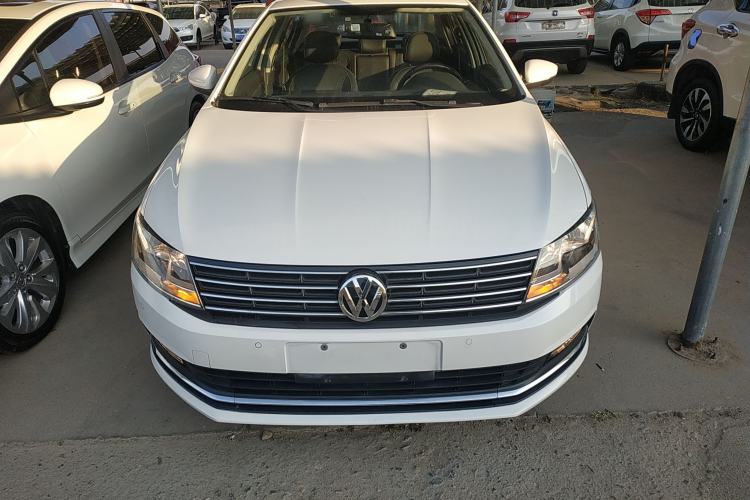 Used Volkswagen Lavida 2017 1.6L Automatic Comfort Edition
