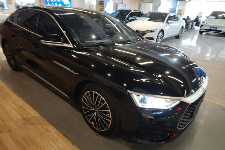 Used BYD Han 2023 DM-i Champion Edition 121KM Prestige Model
