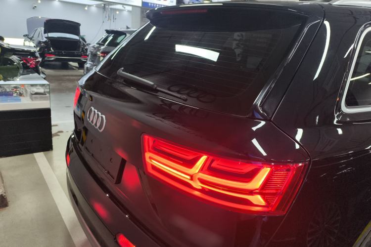 Used Audi Q7 2019 45 TFSI Comfort Model