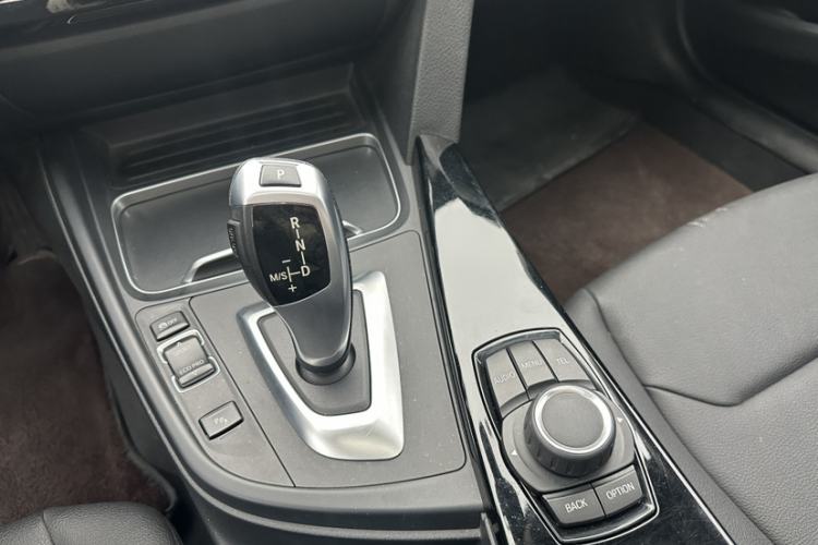 Used BMW 3 Series 2017 320Li Fashion Model
