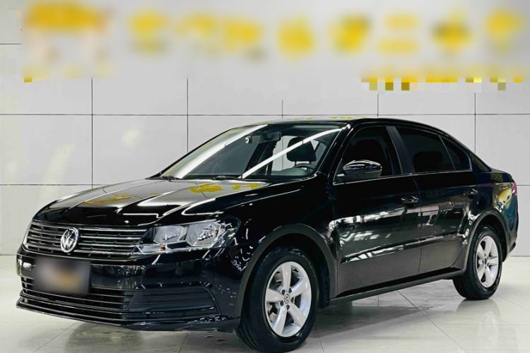 Used Volkswagen Lavida 2015 1.6L Automatic Fashion Edition
