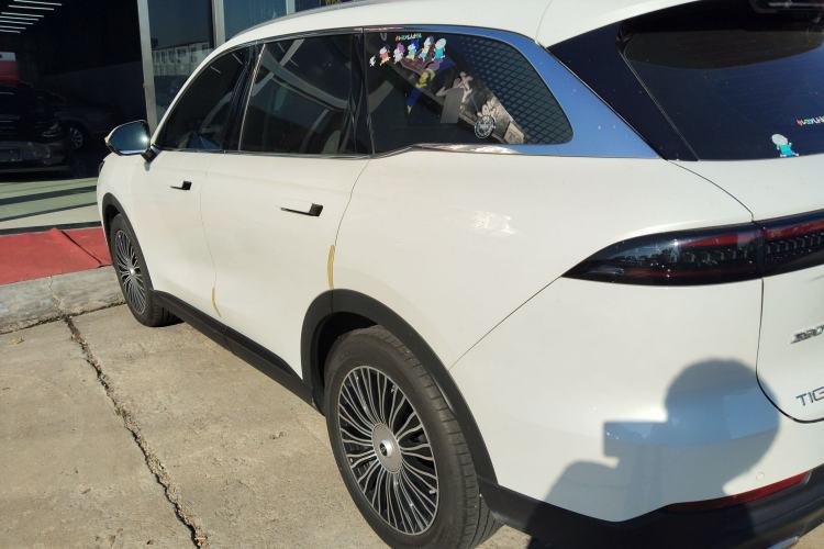 Used Chery Tiggo 8 L 2024 2.0T Two-Wheel Drive Luxury Edition 5 Seats
