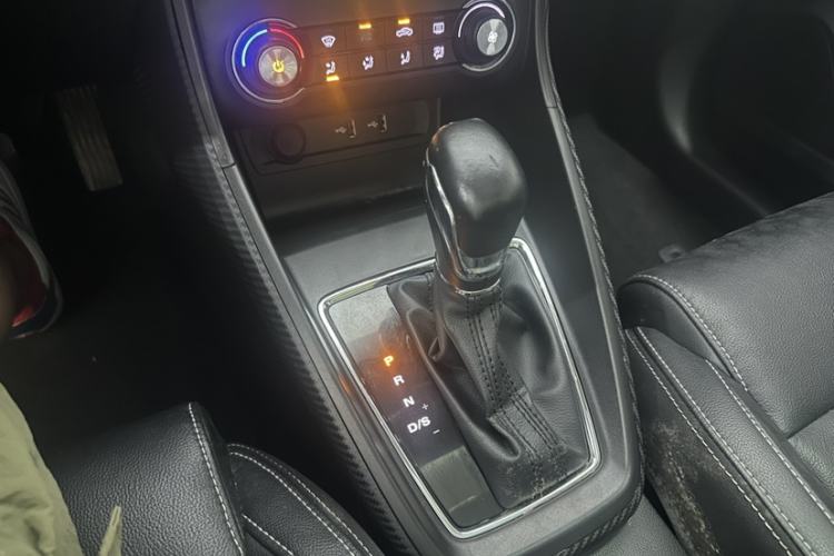 Used MG ZS 2018 1.5L Automatic Luxury Internet Edition China V Standard