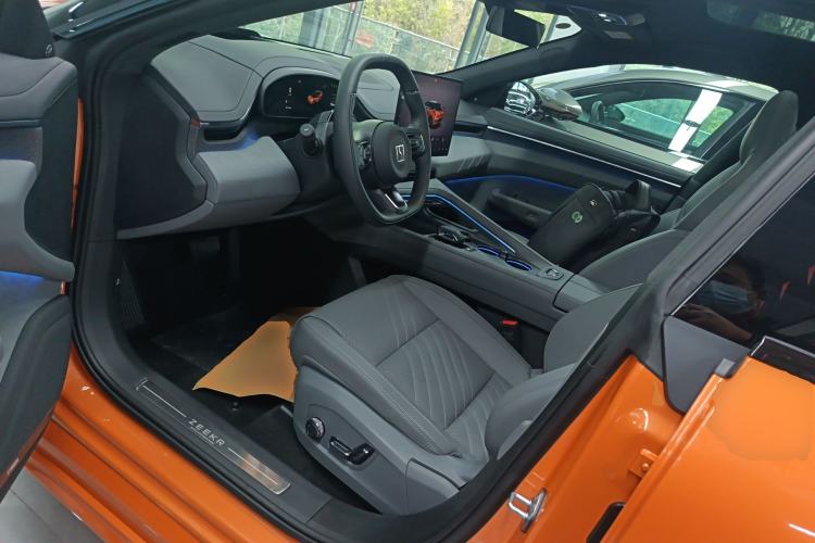 Used Zeekr 001 2025 WE Edition 100 kWh Rear-Wheel Drive
