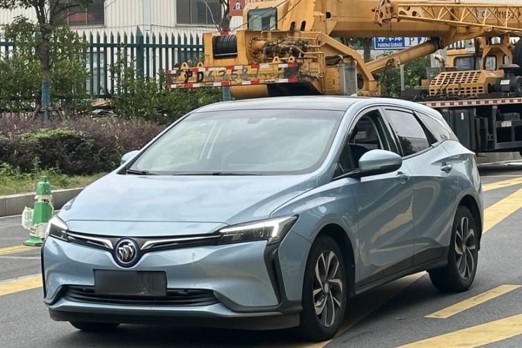 Used Buick Velite 6 2019 Connected Fashion Model
