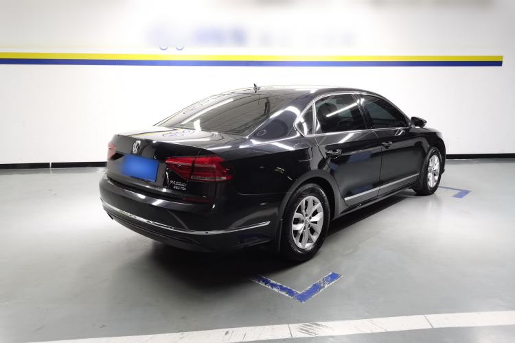Used Volkswagen Passat 2017 280TSI DSG Luxury Edition
