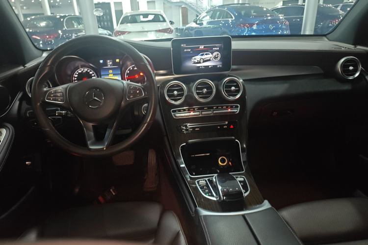 Used Mercedes-Benz GLC 2018 GLC 260 4MATIC Dynamic Edition
