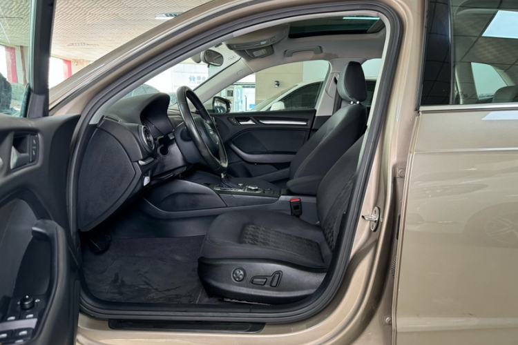 Used Audi A3 2015 Sportback 35 TFSI Millionth Anniversary Intelligent Leading Model
