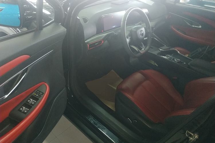 Used Changan UNI-T 2020 1.5T Prestige Version
