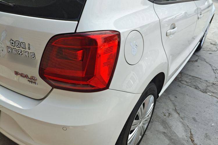 Used Volkswagen Polo 2016 1.6L Automatic Comfort Model