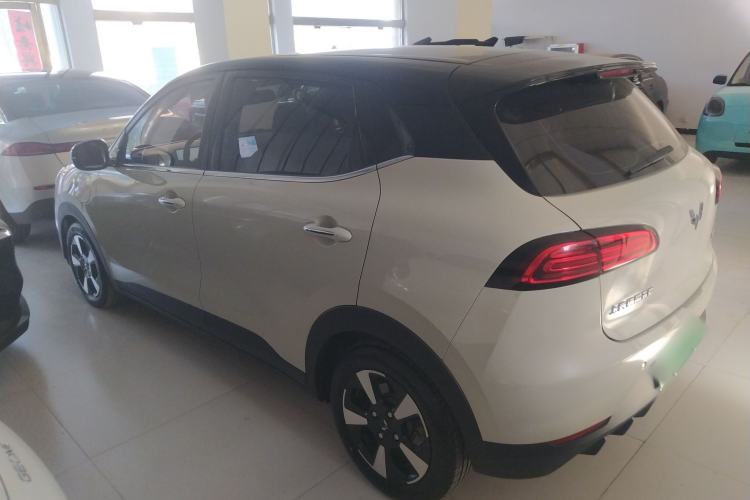 Used Wuling Bingo PLUS 2024 330 km Range Five-Seater Version
