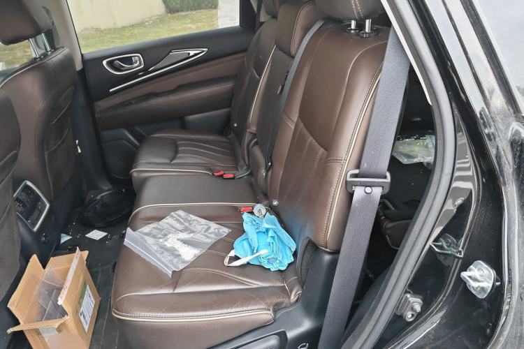 Used Infiniti QX60 2016 2.5 S/C Hybrid Two-Wheel-Drive Excellence Edition China V Standard
