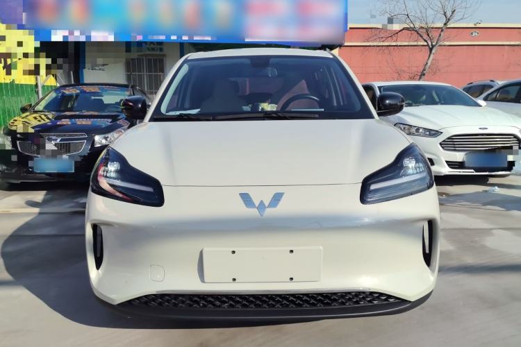 Used Wuling Bingo PLUS 2024 330 km Range Five-Seater Version
