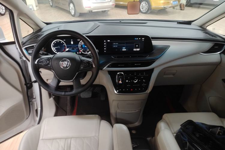 Used Buick GL8 2022 ES Landtrek 653T Comfort Edition