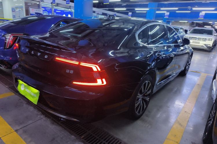 Used Volvo S90 2022 B5 Zhiyi Luxury Edition
