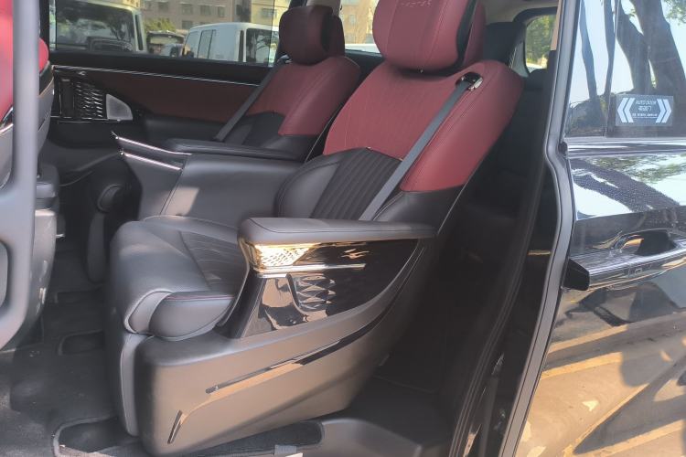 Used GAC Trumpchi E9 2025 E9 Superfast Charging – Master Series