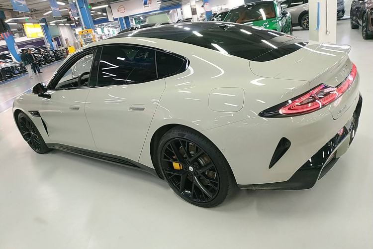 Used  SU7 2024 Four-Wheel Drive Ultra-Long Range Advanced Intelligent Driving Max Edition
