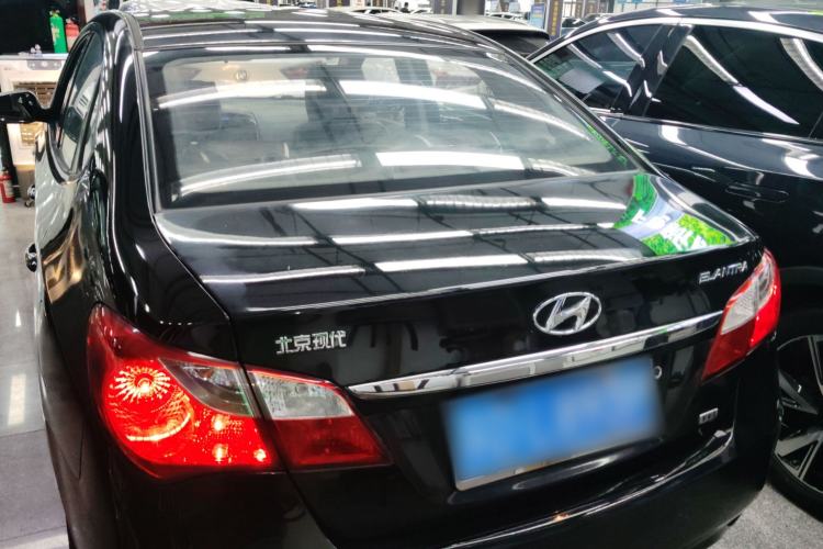 Used Hyundai Celesta 2015 1.6L Automatic Comfort Model
