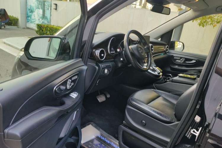 Used Mercedes-Benz V-Class 2018 V 260 L Prestige Extended Version China VI
