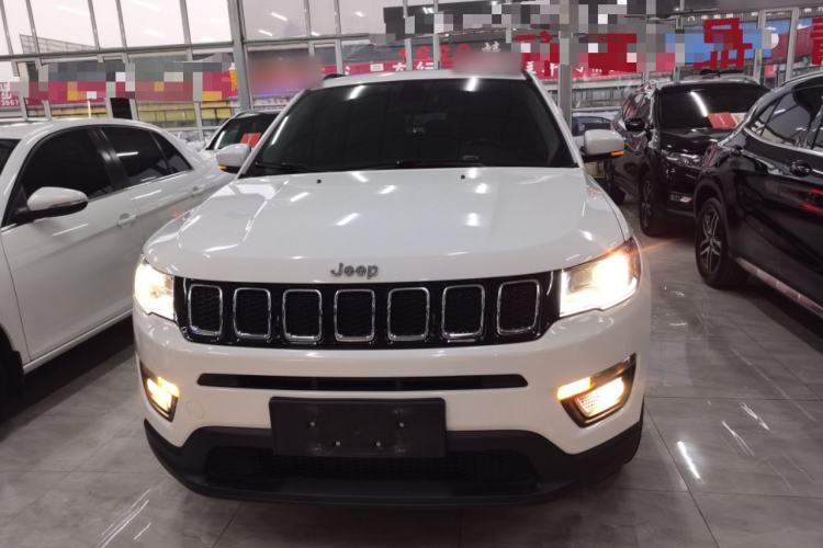 Used  Compass 2017 200T Automatic Family Edition
