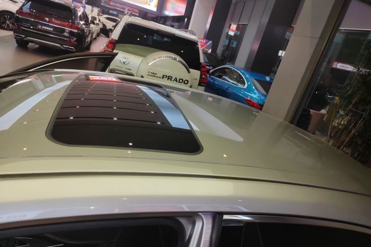 Used Toyota Avalon 2019 2.0L Ambition Edition China VI
