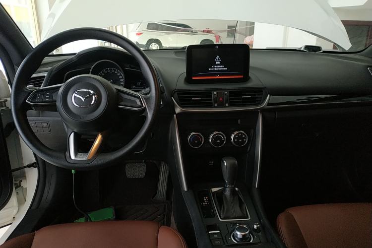 Used Mazda CX-4 2018 2.0L Automatic Two-Wheel Drive Blue Sky Dynamic Version China V Standard
