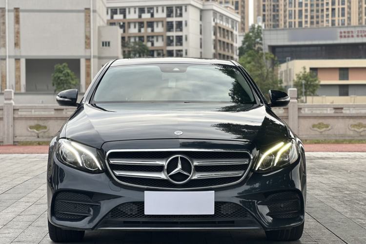 Used Mercedes-Benz E-Class 2016 E 300 L Sporty and Stylish Model
