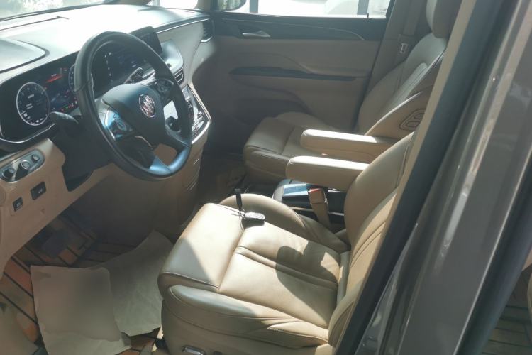 Used Buick GL8 2021 ES Land Cruiser 653T Luxury Edition
