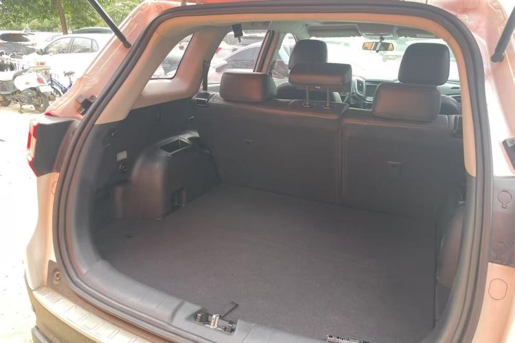 Used Changan CS75 2016 1.8T Automatic Elite Model China V Standard
