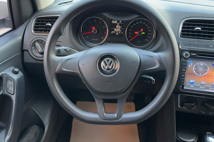 Used Volkswagen Polo 2014 1.4L Automatic Comfort Edition