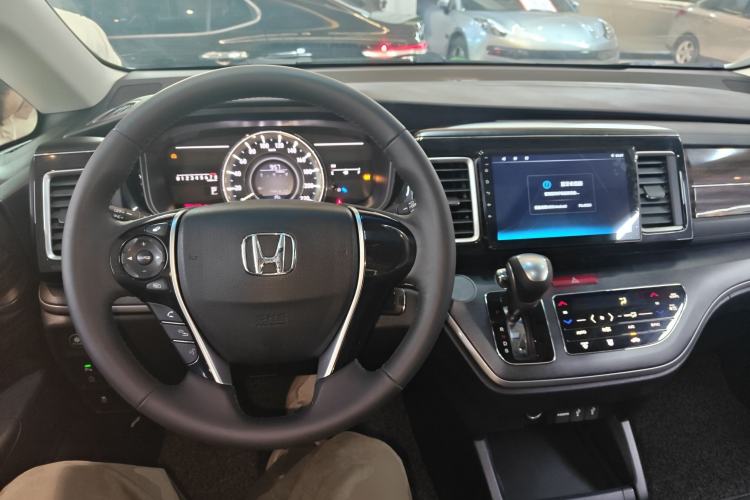 Used Honda Elysion 2016 2.4L Classic Edition
