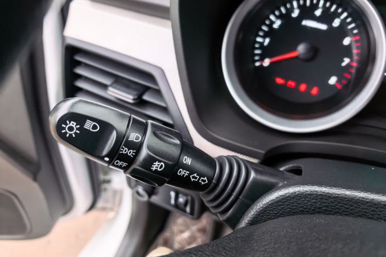 Used Wuling Hongguang 2021 1.5L Facelifted S Comfort Version with Electric Power Steering LAR
