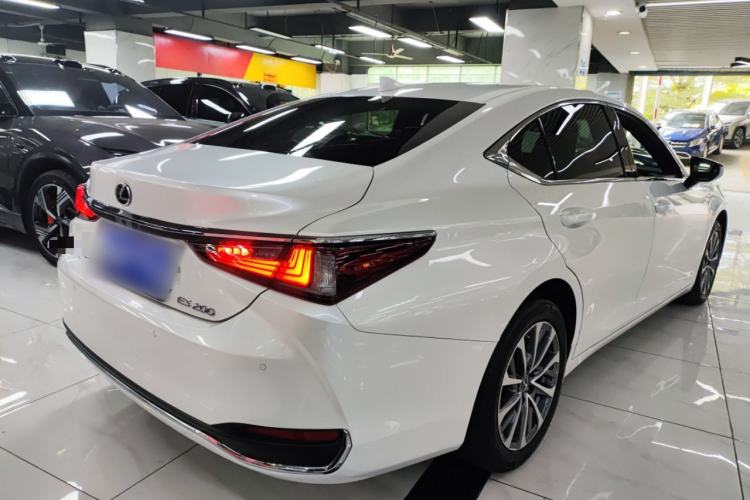 Used Lexus ES 2023 200 Excellence Edition