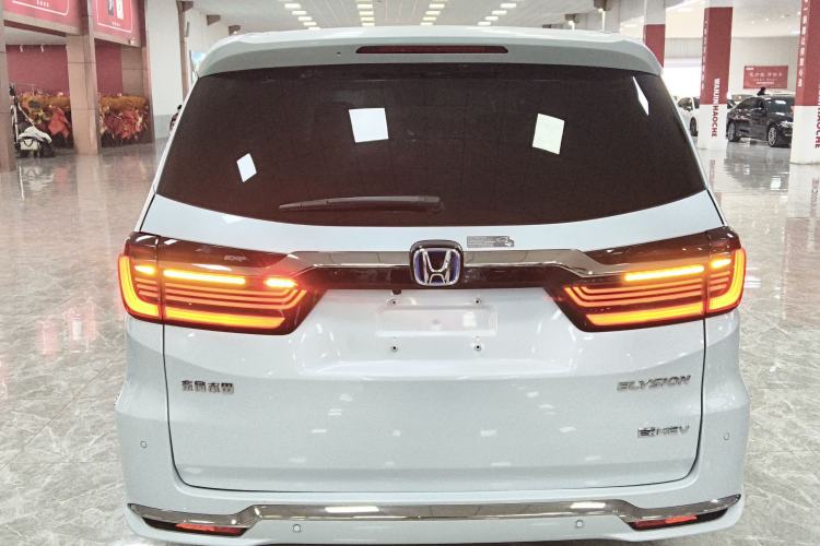 Used Honda Elysion 2024 2.0L eHEV Luxury Edition
