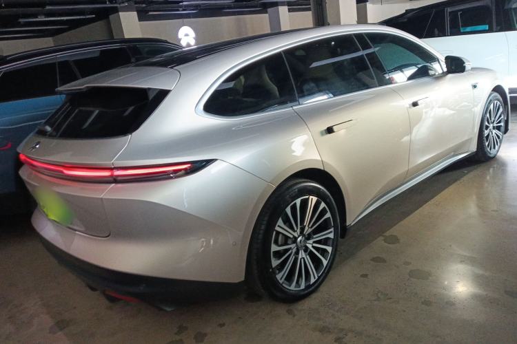 Used Nio ET5T 2023 75 kWh Touring