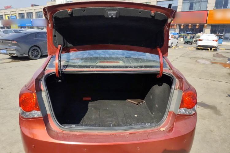 Used Chevrolet Cruze 2013 1.6L SL MT
